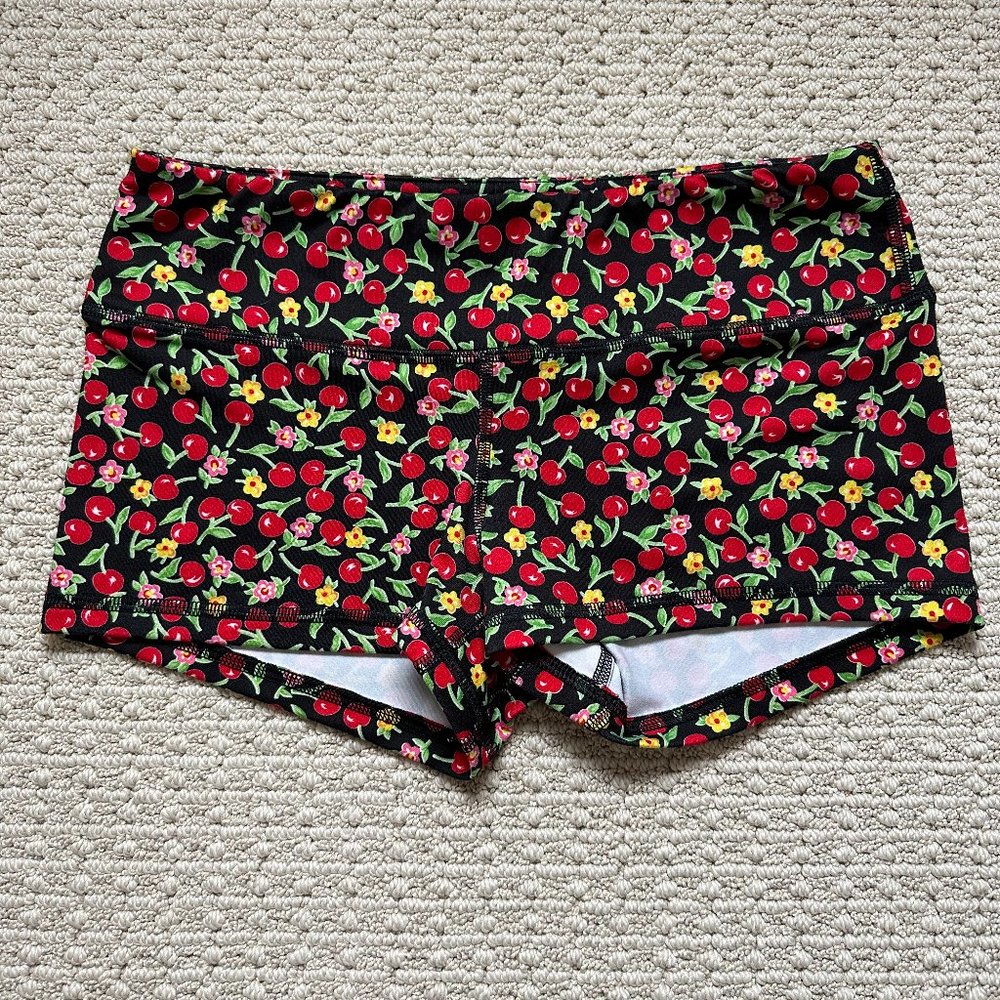 Fleo Shorts Very Cherry - Size M